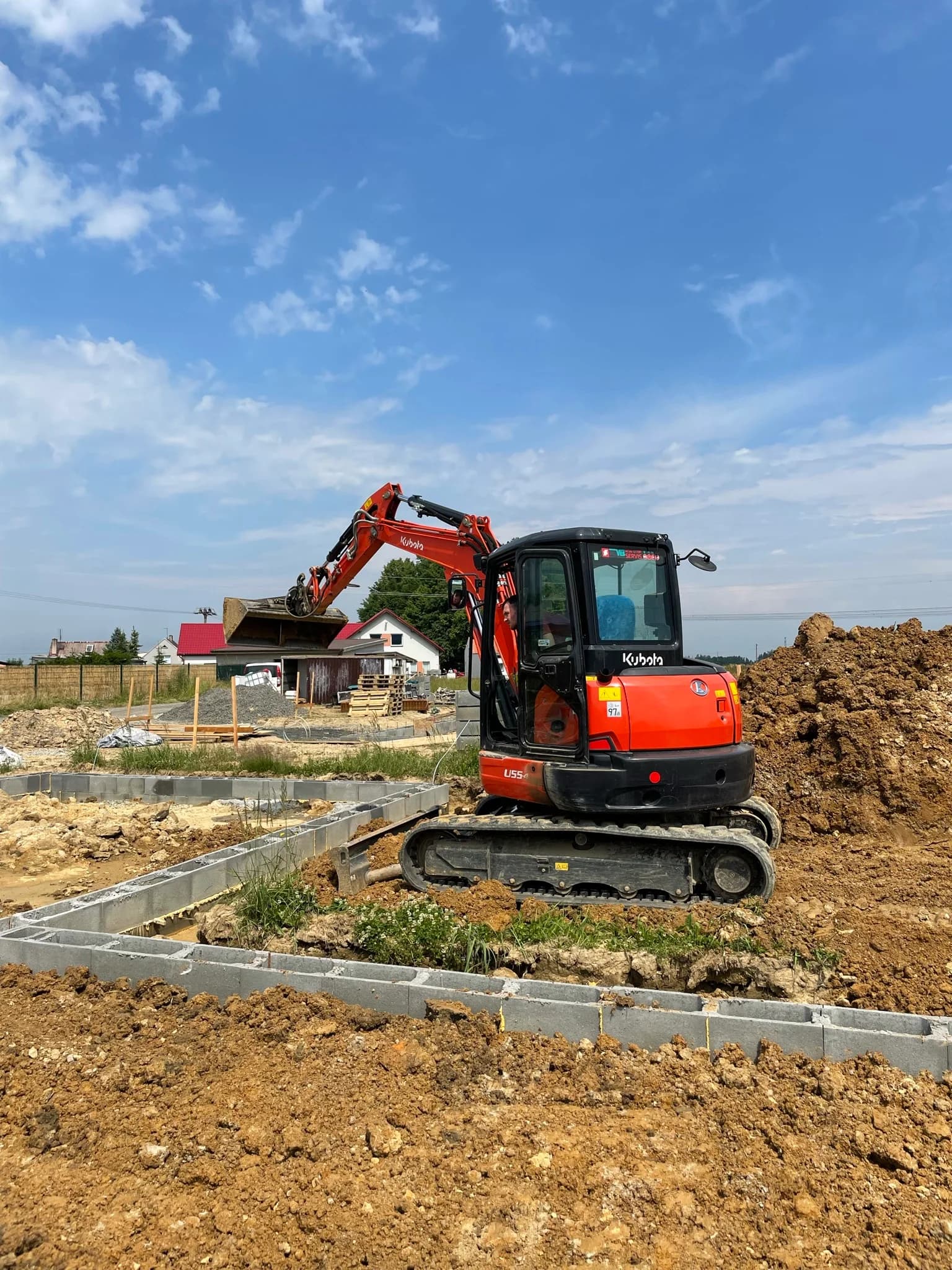 Vlastní stavební stroje