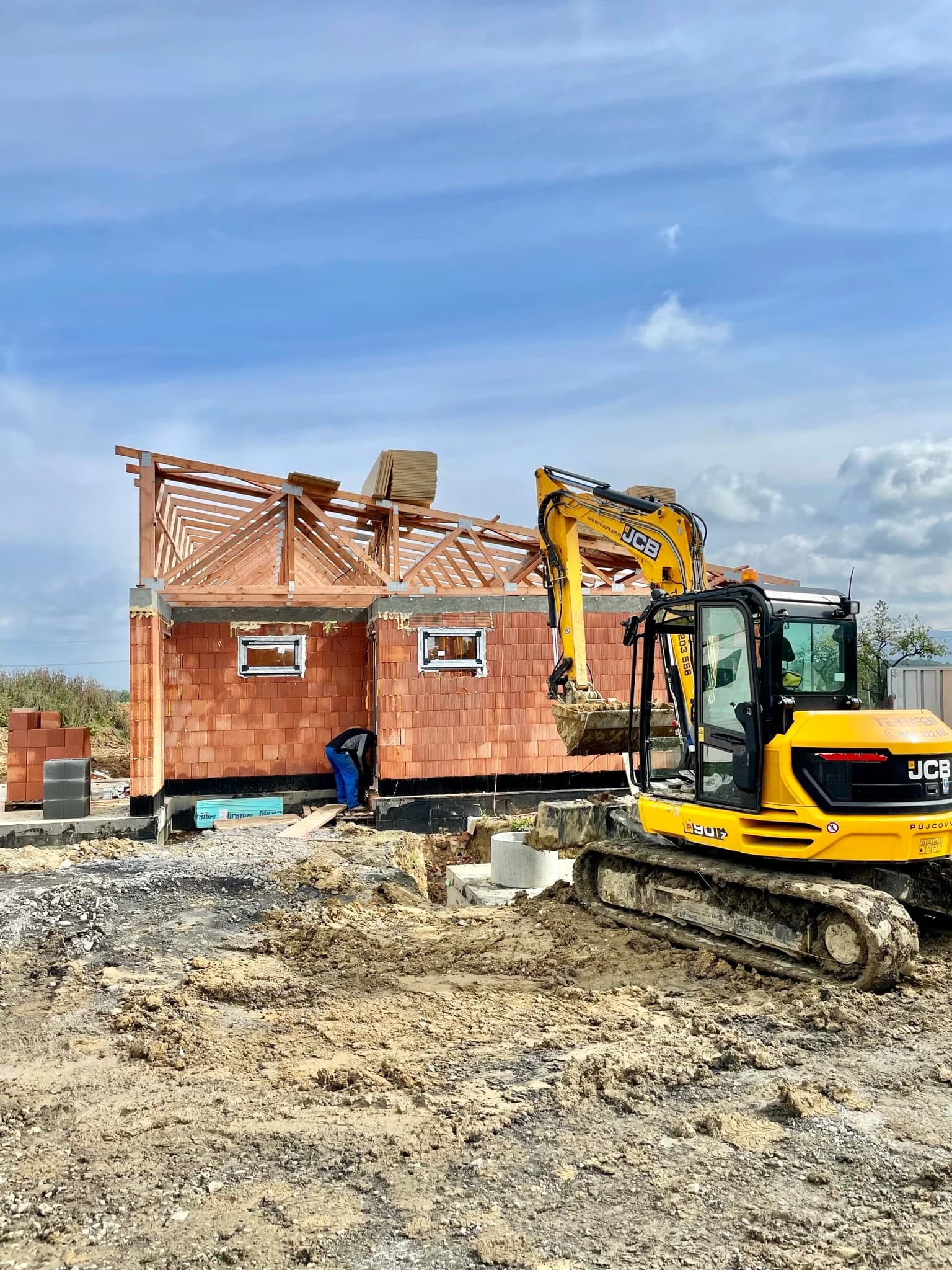 Vlastní stavební stroje